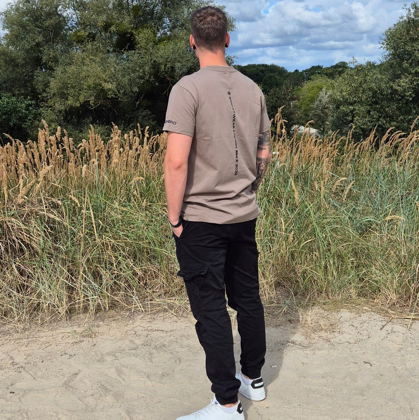T-Shirt Oliv/Schlamm Überlänge Tall