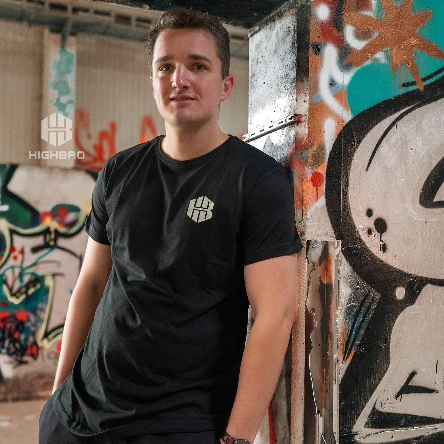 T-Shirt (Schwarz/Grau) in Überlänge - Tall