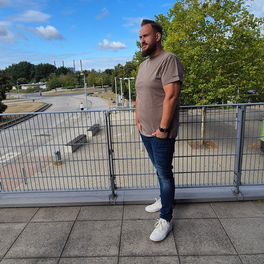 T-Shirt Oliv/Schlamm Überlänge Tall
